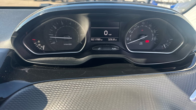 Peugeot 208 1.2 PureTech Allure Premium 5dr Petrol Hatchback